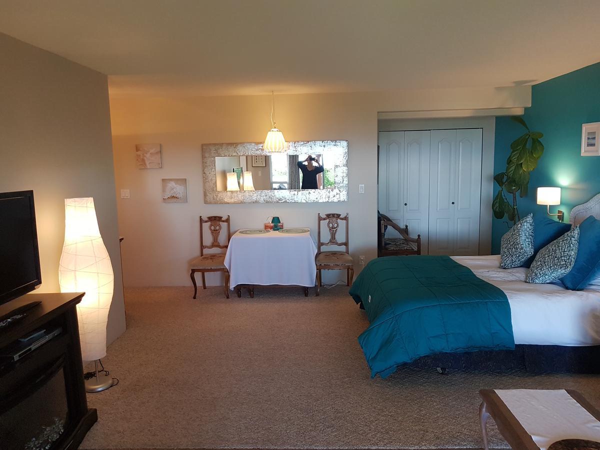 Davis Bay Bed & Breakfast Sechelt Εξωτερικό φωτογραφία
